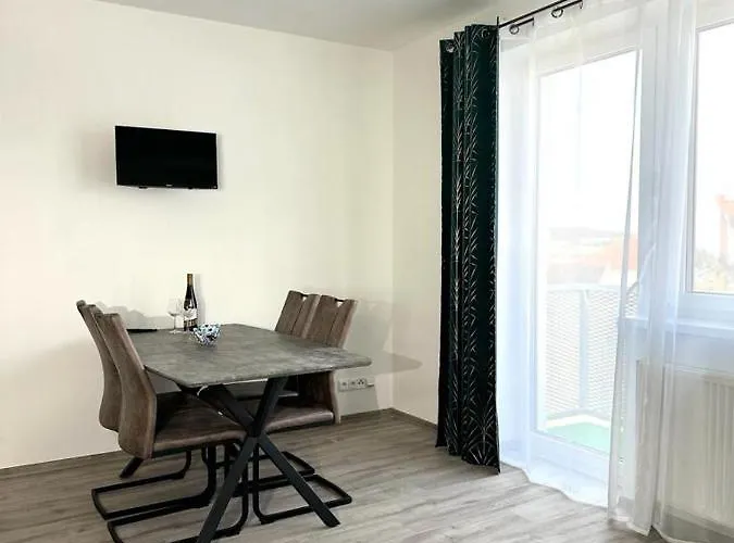 Sky Apartments 502