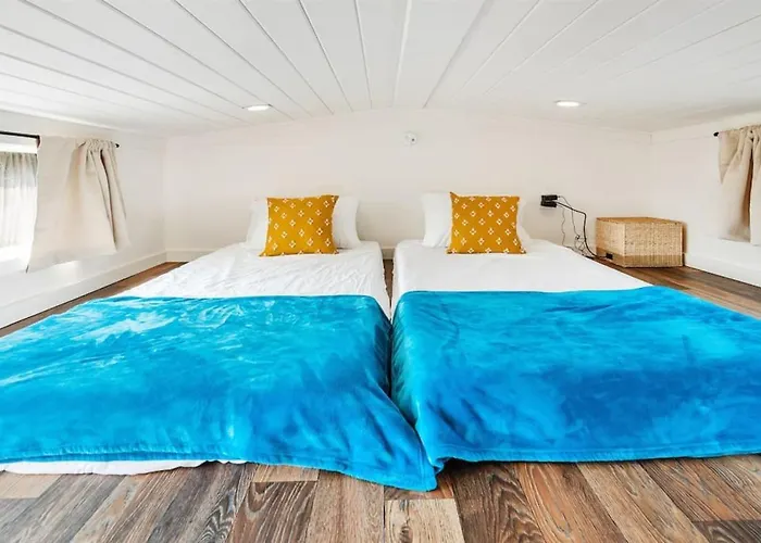 6 A Little Wanderlust Lux Tiny House, Firepit, Boat Parking, 5 Mins To Lake, Downtown