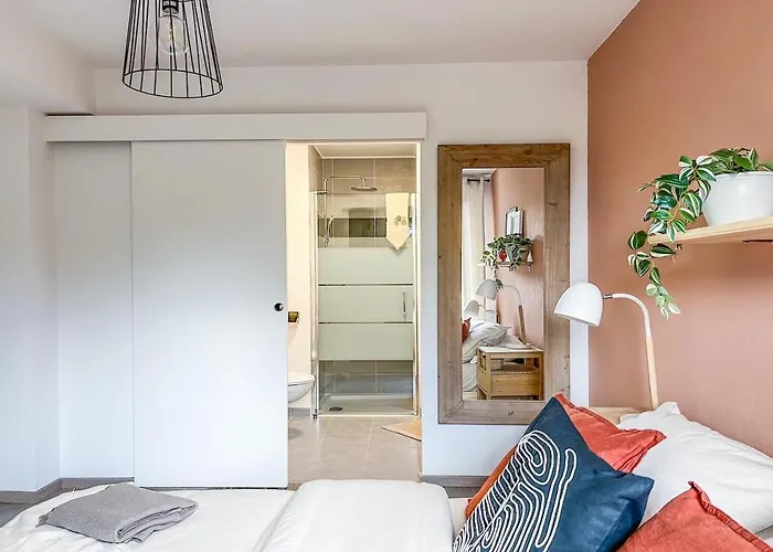 Confortable T2 Pour 4 Voyageurs, Parking Prive Et Terrasse