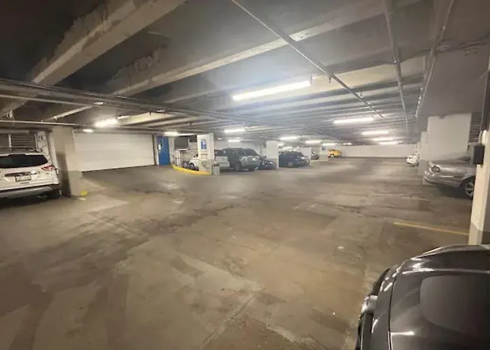 2 Full Beds, Free Parking Underground Heated, Near Rogers Place, 1 Bedroom Condo Downtown