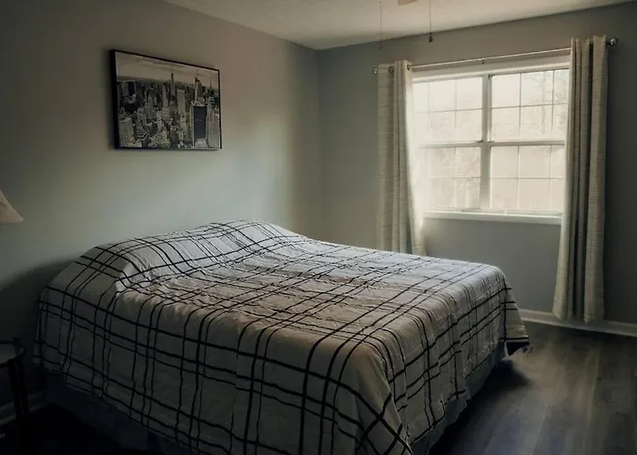 Recently Renovated Condo!