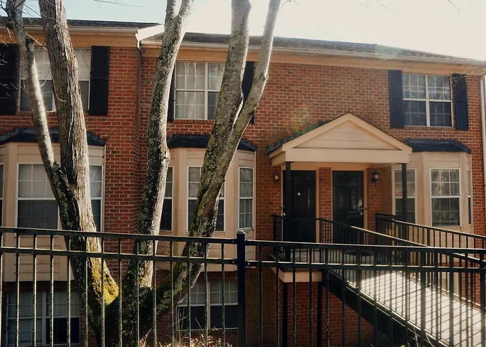 Recently Renovated Condo!