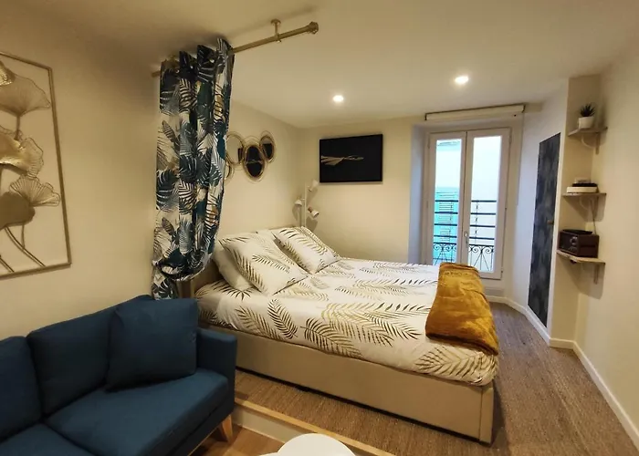 Studio vieille ville tout équipé sans ascenseur