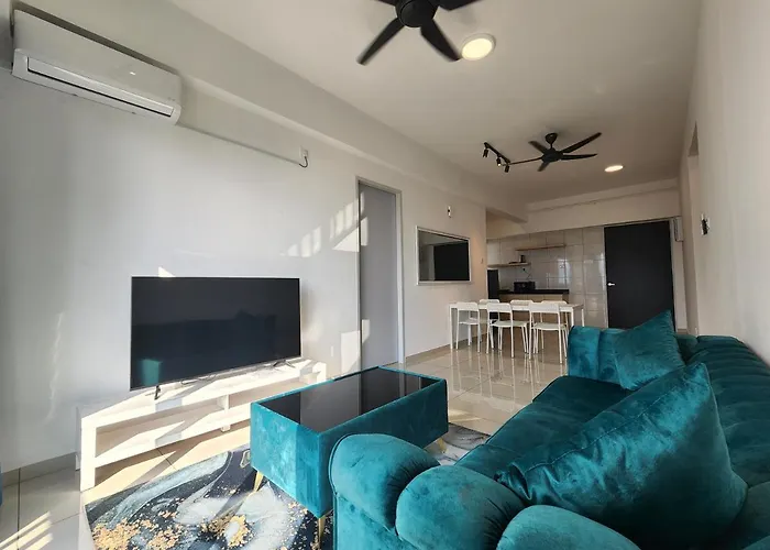 Praicon Executive Suite