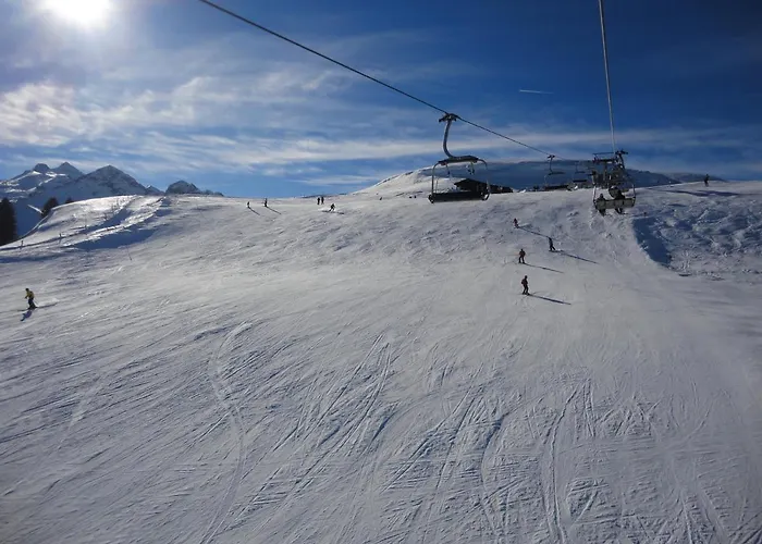Skihuetten Lang Auf 1700 M In Hochkrimml, Zillertal Arena