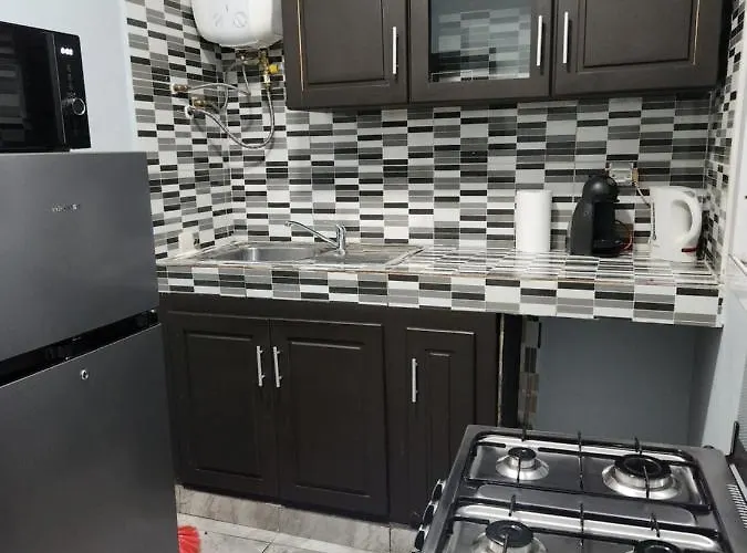 Magnifique Appartement Meuble Douala Kotto Avec Groupe Electrogene Et Wifi, Calme Et Securise