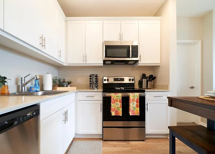 Luxury 2Bd 2Ba, Brand New/Pets/Close To Everything/Boho+Cozy Vibes