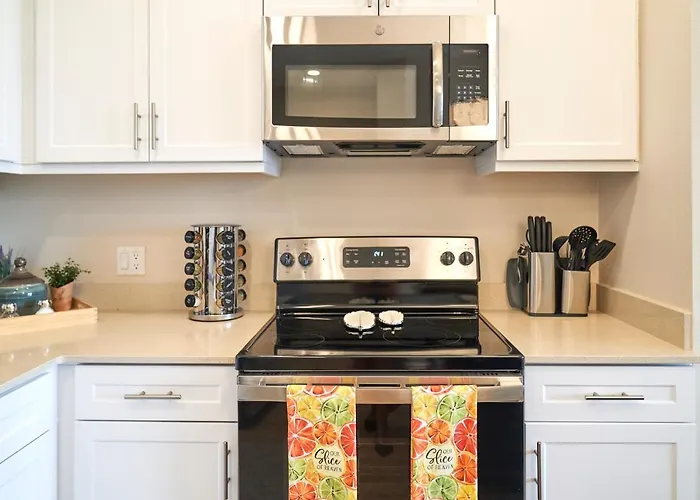 Luxury 2Bd 2Ba, Brand New/Pets/Close To Everything/Boho+Cozy Vibes