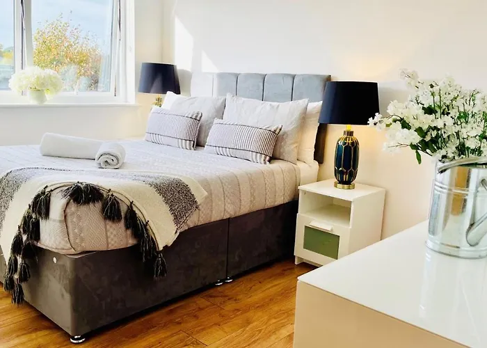 Urban Gem Apartment- Free Parking