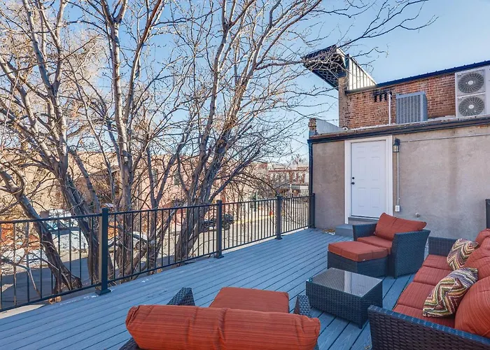 Florence Vacation Rental W/ Rooftop Deck!
