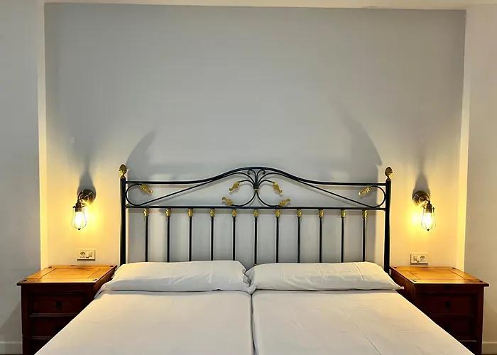 Apartamentos Frontera
