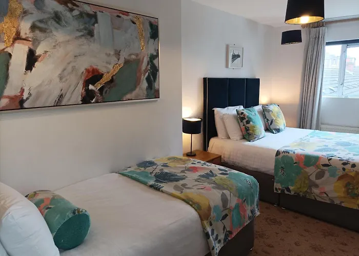 Tom Dick And Harriet'S Accommodation