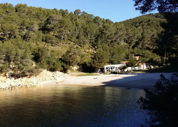 Studio Neuf Climatise Petite Vue Mer Plage A Pieds - Ted Home
