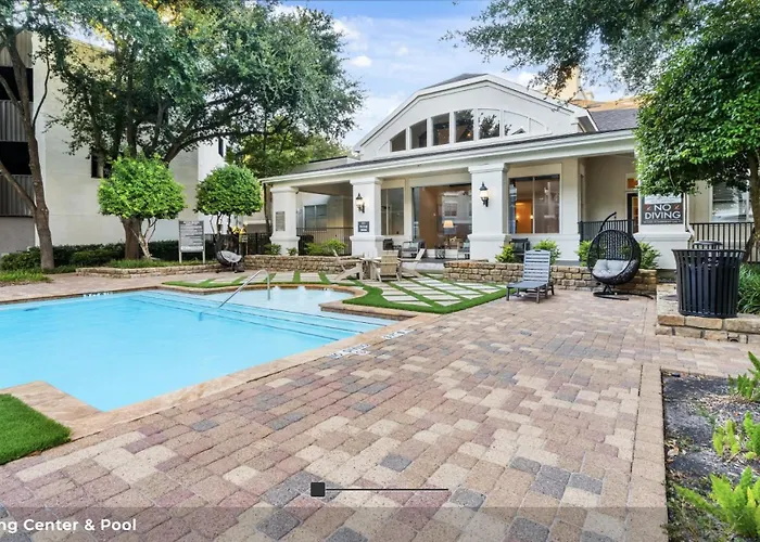 Hidden Gem At Med Center 2Br & 2Ba Apartment