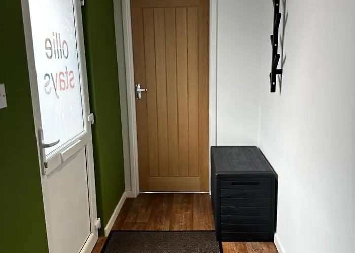 Entire Apartment Super King Bed Close To Town Centre