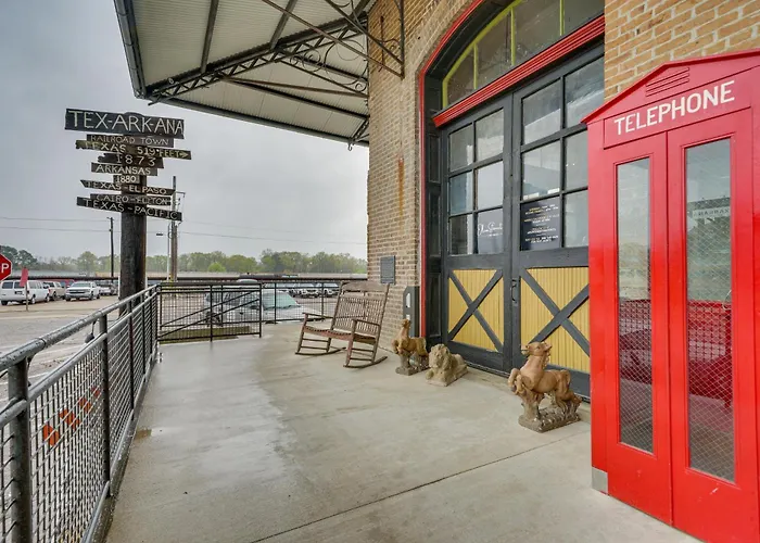 Central Texarkana Studio Rental W/ Railroad Views!