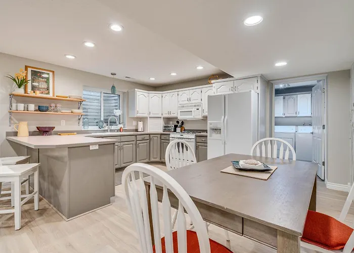 Lovely Remodeled North Salt Lake Apt: 7 Mi To Dtwn