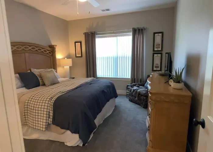 Main Floor New Charming 2 Bedroom Condo
