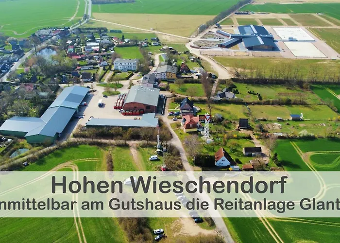 Fewo Anker Im Gutshaus Hohen Wieschendorf, Entschleunigung Pur Fuer Erholsame Tage