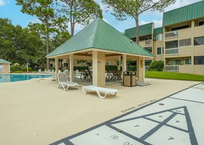 Walk To The Beach Waterfront Oasis