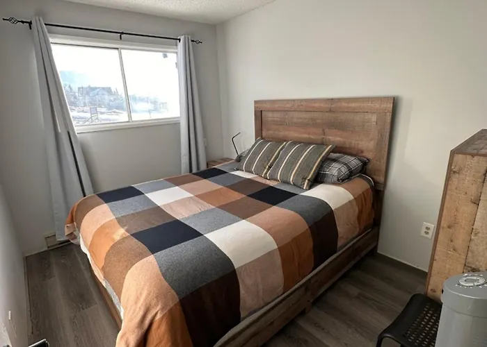Cozy Beach 2 Bedroom Apartment