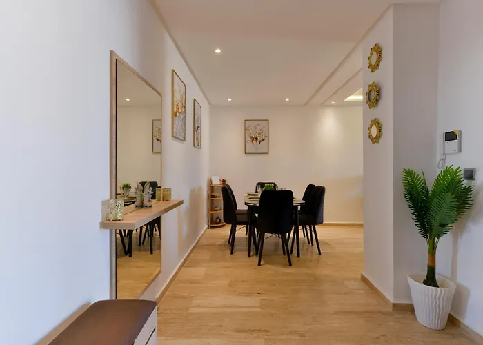 Charming Cozy Apartment - Rabat Center - Free Parking & Airc & Fiber Internet