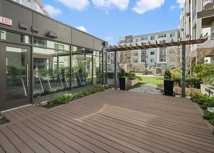 Global Luxury Suites At Reston