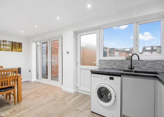 Gravesend 3 Beds By Jada Homes