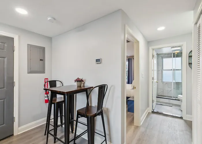 Af Stays - Philadelphia Callowhill