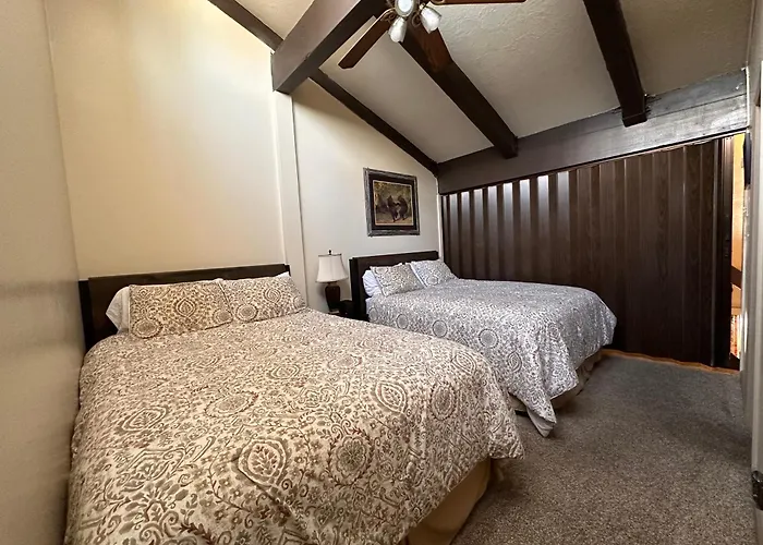 Yosemite Condominium Loft Unit -B202