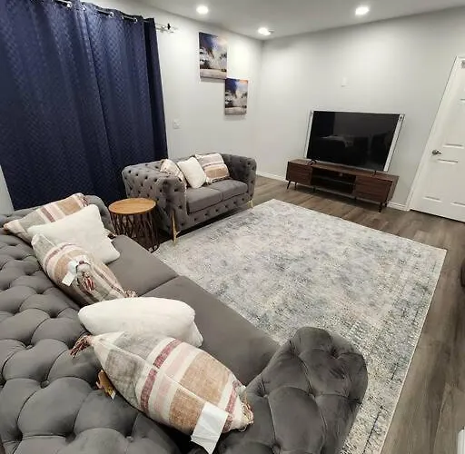 Cozy One Bedroom In Airdrie