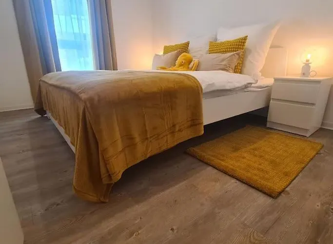 Bookandstay24 Hanau Ferienwohnung Mit Kueche, Balkon Und Parkplatz