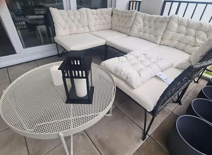 Bookandstay24 Hanau Ferienwohnung Mit Kueche, Balkon Und Parkplatz