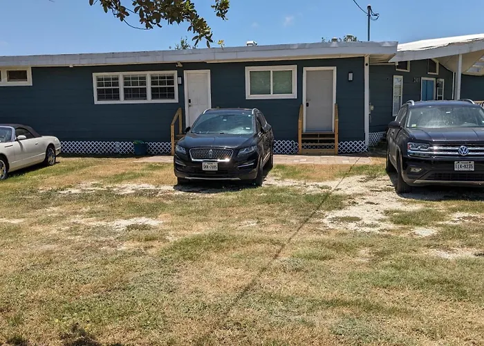 Cozy B- Condo In Charming Corpus Christi With Wifi, Ac Near Laguna Madre
