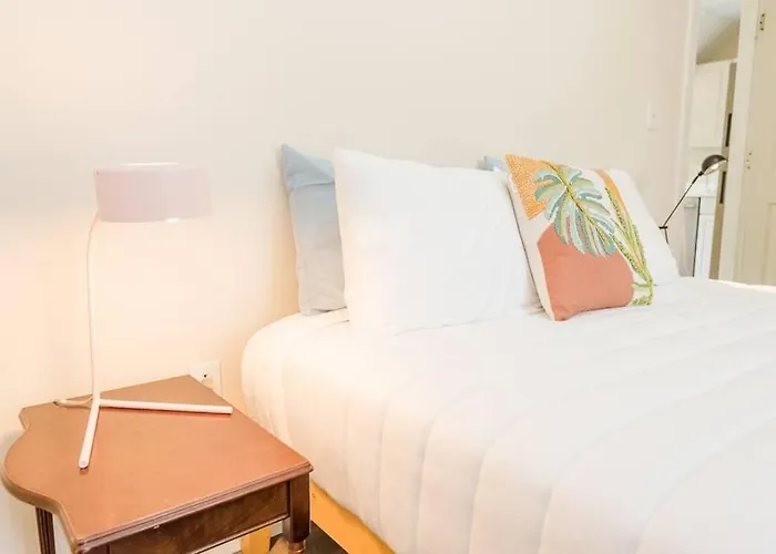 Kinston Hideaway