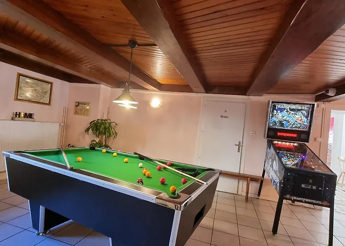 Gite Bleuet, Petit Loft 2 A 6 Personnes, Avec Salle De Jeux Et Spa Dans La Residence