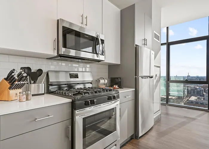 Fulbrix Bright Designer Apartments With West Loop Views