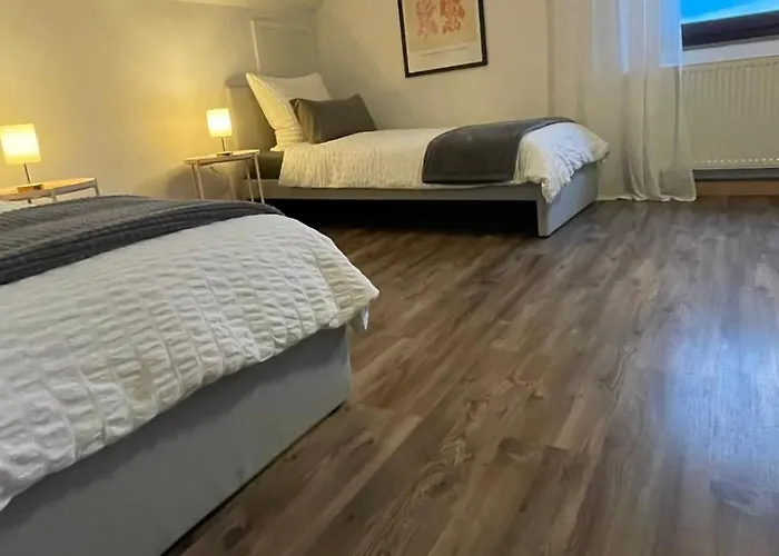 St-Apartments Charming 3 - Helles Dachgeschoss-Studio Mit Doppelbett Oder Zwei Einzelbetten - Schoenem Ausblick In Ruhiger Lage Und Parkplaetzen Direkt Vor Dem Haus