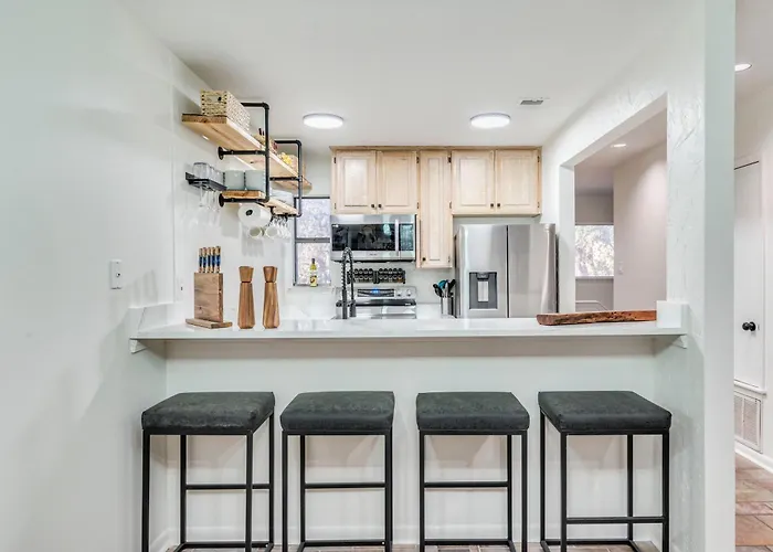 Comal Condo - Riverfont Complex Across From Schlitterbahn