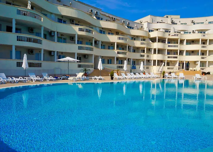 Апартаменти Сънбрийз - Sunbreeze Apartments