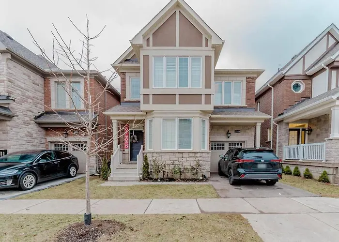Luxury Basement Apartment In Oakville Monthly Stays Only
