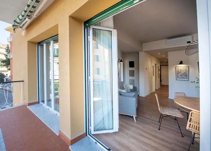 223 - Ma & Ma Luxury Apartment 1 Grande - 500Metri Da Mare E Spiaggia, Vicino Alla Baia Del Silenzio - Parcheggio Gratis Privato Incluso