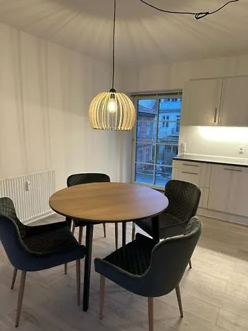 11F 1 Tv Hojbanetorvet