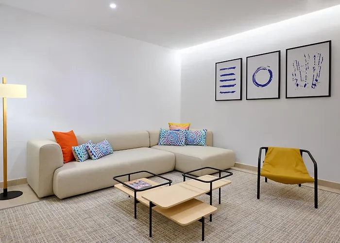 Apartamentos Luna Suites Granada
