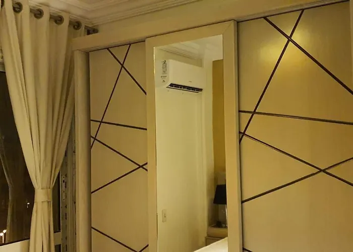 Modern Apartment In Madinaty For Families Or Same Gender Only