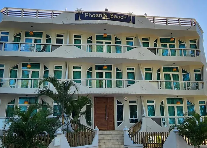 Phoenix Beach Apartments Sea View