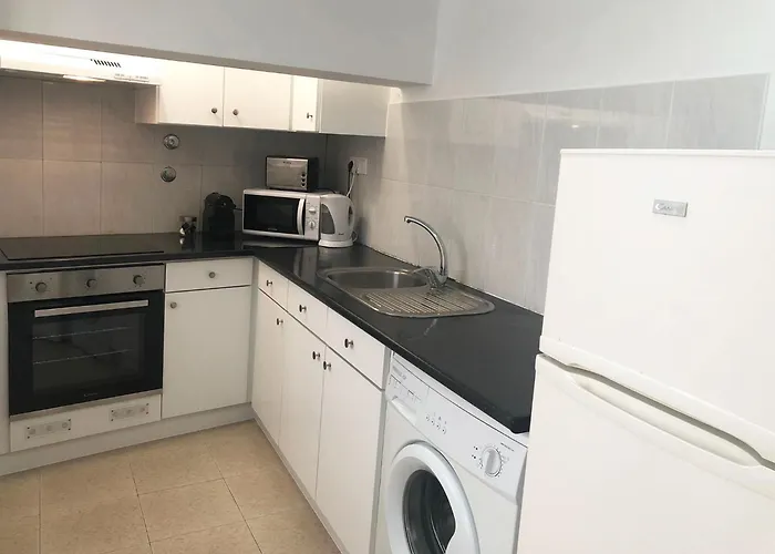 Pdl Central Apartments - One