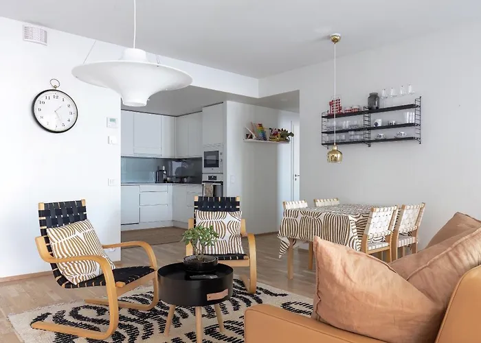 Top, Cozy, Lakeside, Sauna And Free Indoor Parking