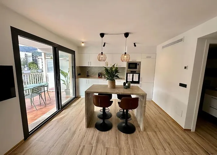 Moderno Y Acogedor Apartamento Con Terraza “ Llebeig”