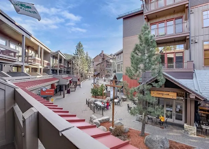 Slope Side Studio In Northstar Village!